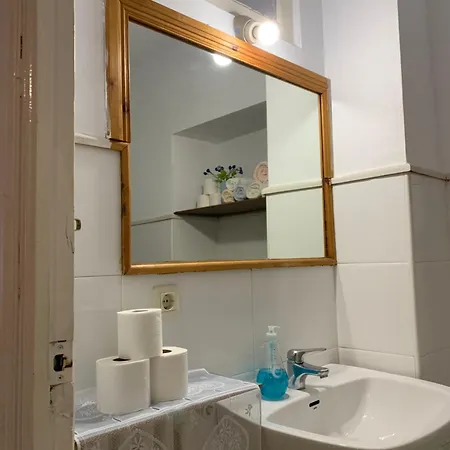 Rurales Corias Apartman *